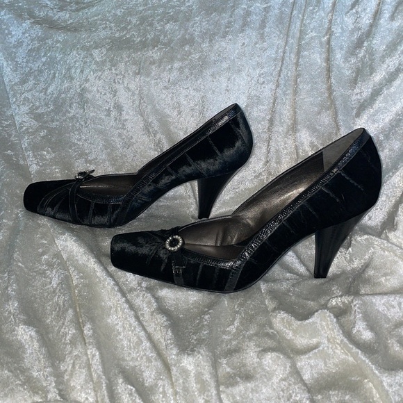 Gianni Bini heels - Picture 3 of 8